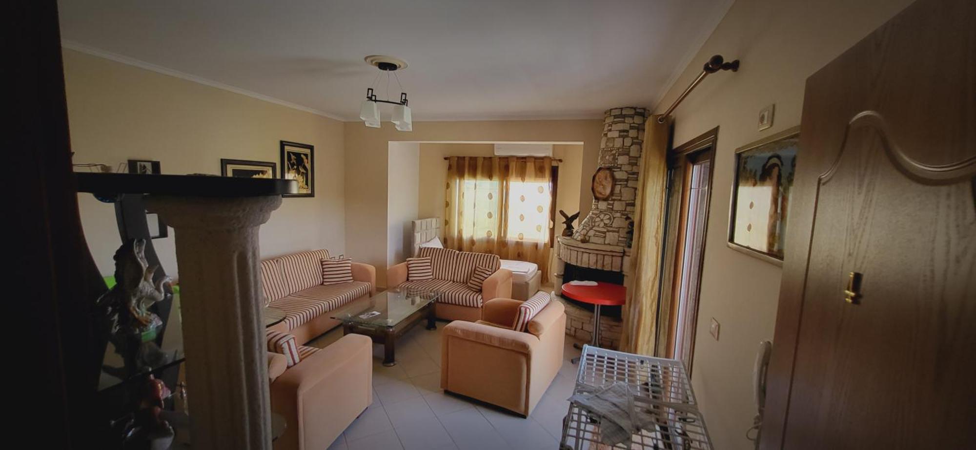 Eglent'S Tourist House Hotel Sarande Room photo